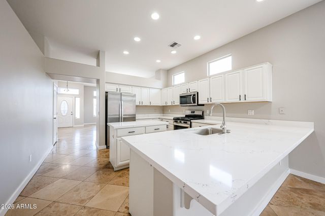 17643 N 17TH Street, Phoenix, AZ 85022