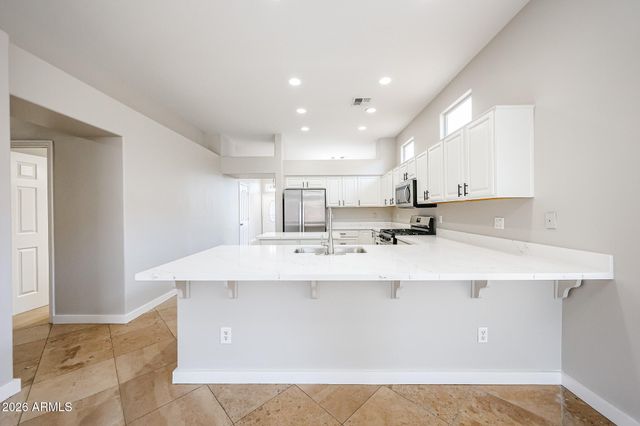 17643 N 17TH Street, Phoenix, AZ 85022