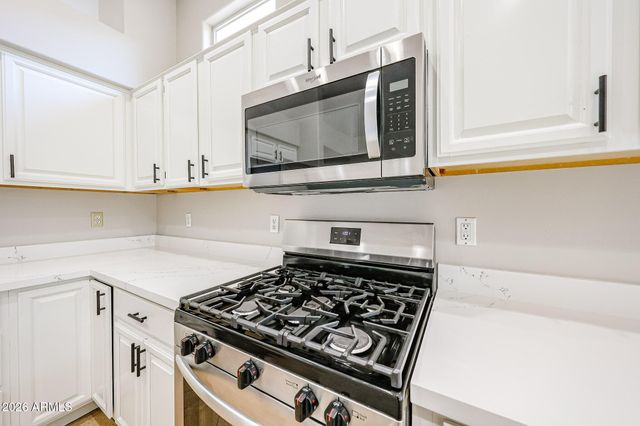 17643 N 17TH Street, Phoenix, AZ 85022