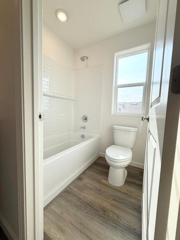 873 S Philip Avenue, Fowler, CA 93625