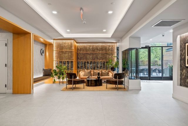 566 Columbus Ave 614, Boston, MA 02118