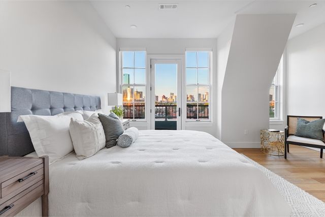 566 Columbus Ave 614, Boston, MA 02118