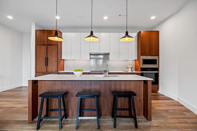 566 Columbus Ave 614, Boston, MA 02118