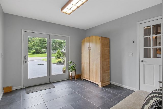 6129 Smith Road, Cicero, NY 13212