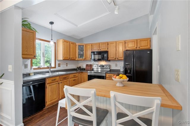 6129 Smith Road, Cicero, NY 13212