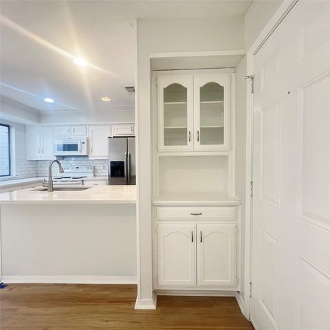 3037 Airhaven Street, Dallas, TX 75229