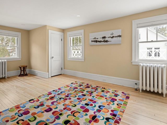 28 Henderson Terrace, Burlington, VT 05401