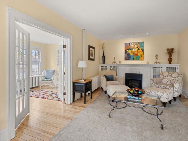 28 Henderson Terrace, Burlington, VT 05401