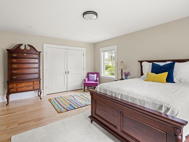28 Henderson Terrace, Burlington, VT 05401