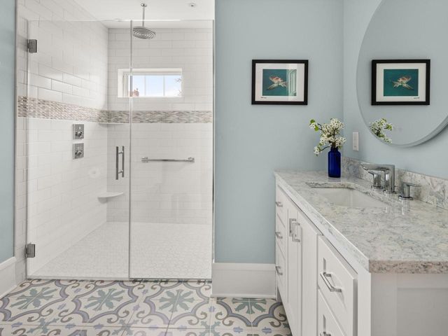 28 Henderson Terrace, Burlington, VT 05401