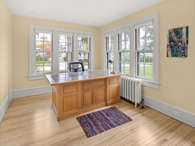 28 Henderson Terrace, Burlington, VT 05401