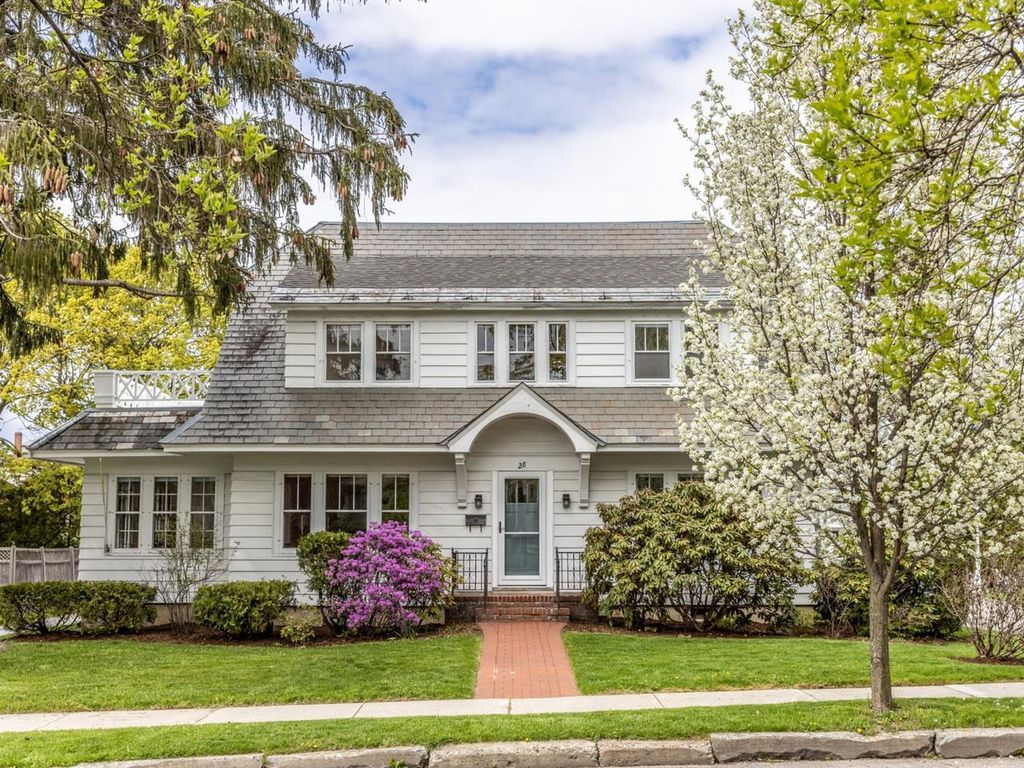 28 Henderson Terrace, Burlington, VT 05401