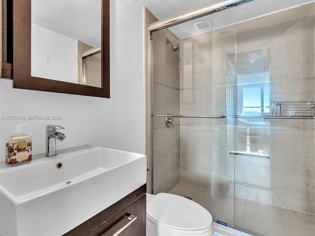 1500 Bay Road 516S, Miami Beach, FL 33139