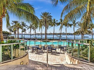 1500 Bay Road 516S, Miami Beach, FL 33139
