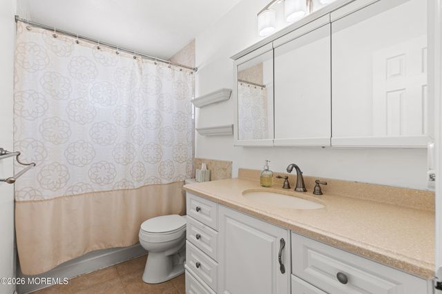 1020 Crystal Drive, Toms River, NJ 08753