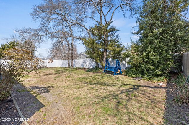1020 Crystal Drive, Toms River, NJ 08753