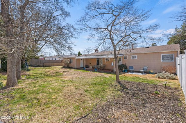 1020 Crystal Drive, Toms River, NJ 08753