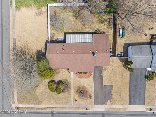 1020 Crystal Drive, Toms River, NJ 08753
