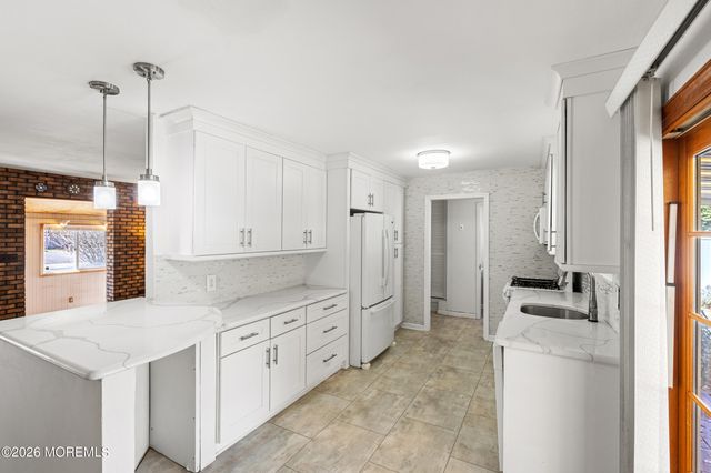 1020 Crystal Drive, Toms River, NJ 08753