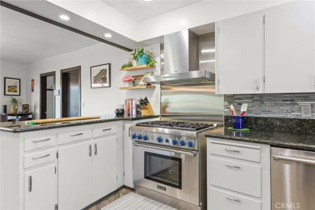 80 Sequoia Drive, Pasadena, CA 91105