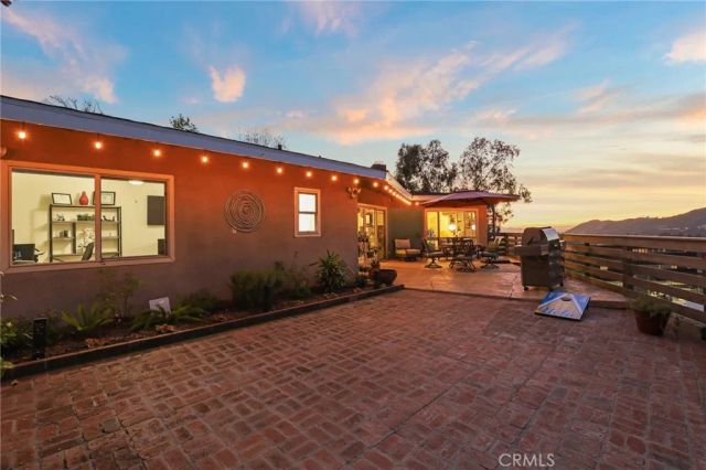 80 Sequoia Drive, Pasadena, CA 91105