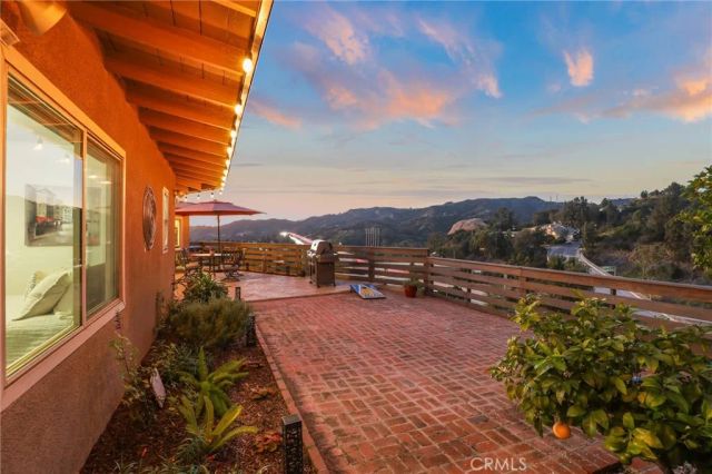 80 Sequoia Drive, Pasadena, CA 91105