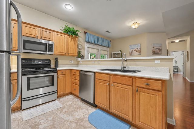 8693 Grassy Oak Trail, North Charleston, SC 29420