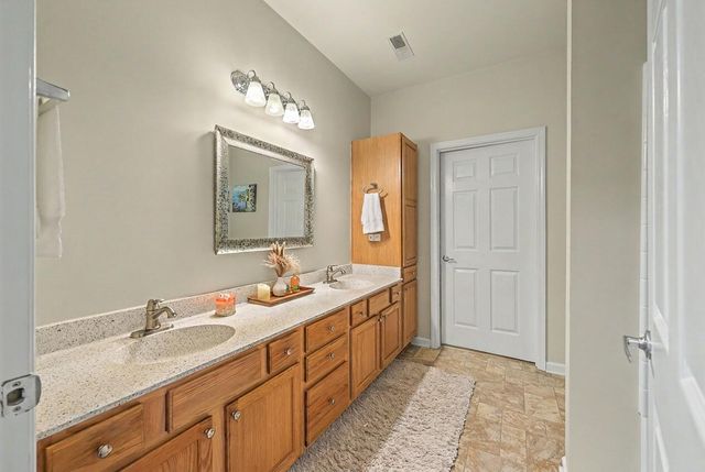 8693 Grassy Oak Trail, North Charleston, SC 29420