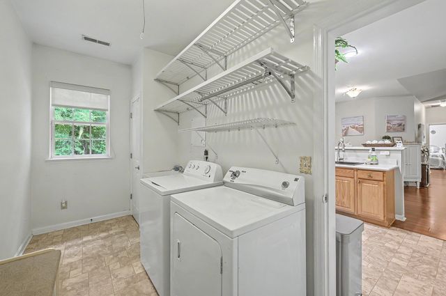 8693 Grassy Oak Trail, North Charleston, SC 29420