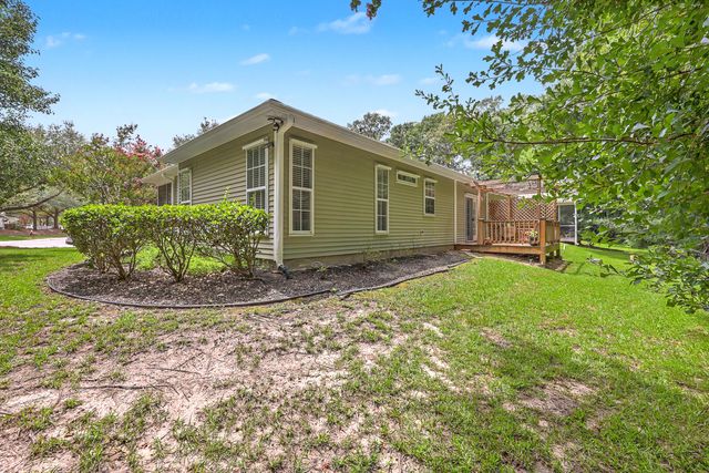 8693 Grassy Oak Trail, North Charleston, SC 29420
