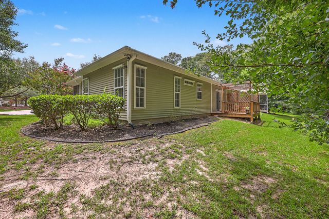 8693 Grassy Oak Trail, North Charleston, SC 29420