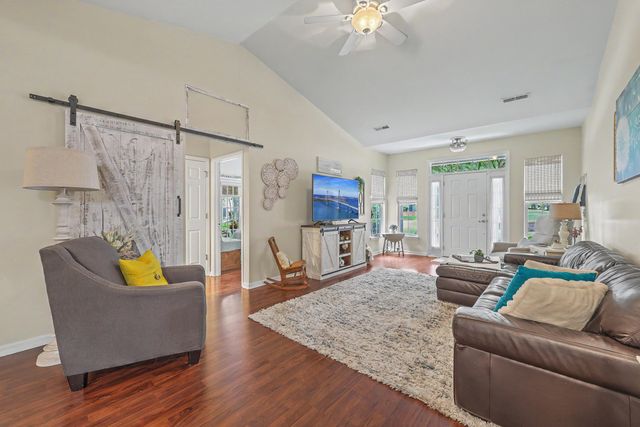 8693 Grassy Oak Trail, North Charleston, SC 29420