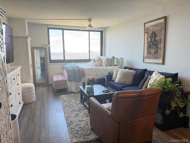 26910 Grand Central Parkway 31C, Floral Park, NY 11005