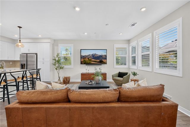 115 Sunstone Place, Rancho Mission Viejo, CA 92694