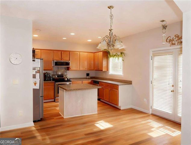 1221 Creek Crossing Drive, Mcdonough, GA 30252