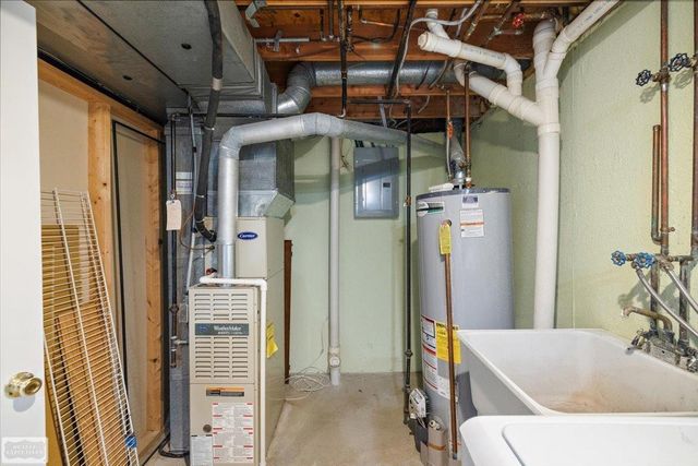 44585 N Bunker Hill Drive, Clinton Township, MI 48038