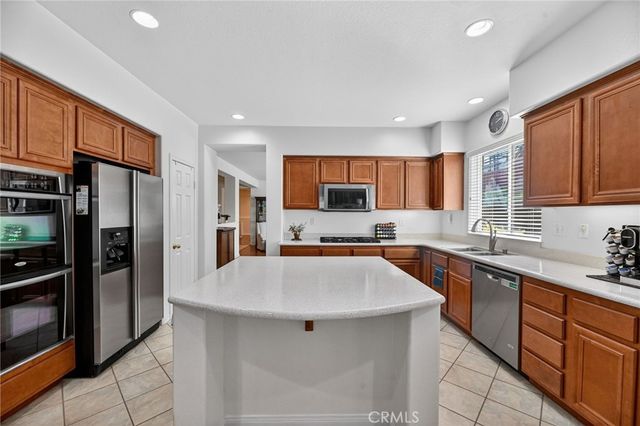 32797 Secretariat Court, Menifee, CA 92584