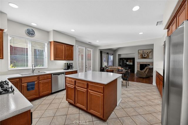 32797 Secretariat Court, Menifee, CA 92584