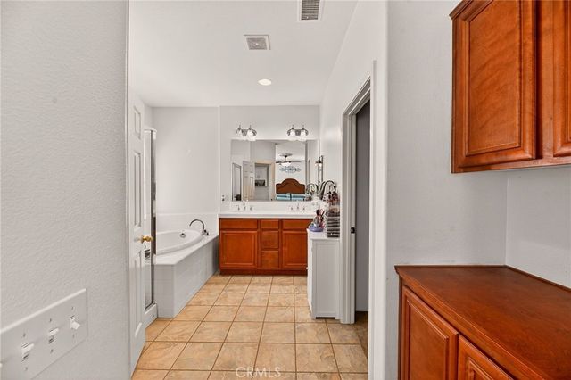 32797 Secretariat Court, Menifee, CA 92584