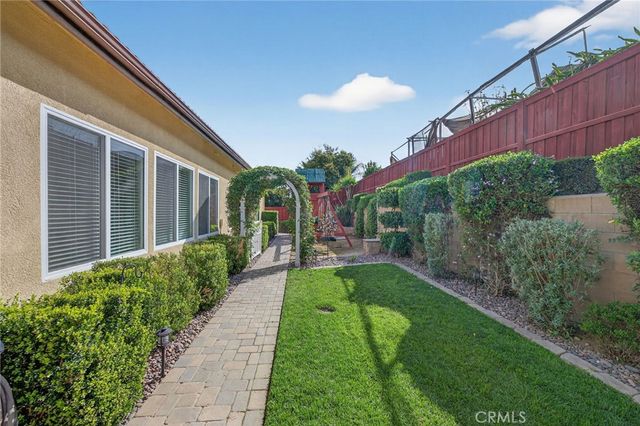 32797 Secretariat Court, Menifee, CA 92584