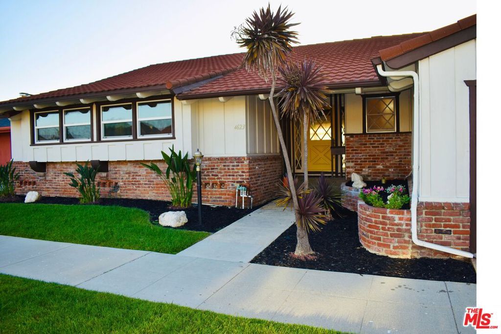 4623 Don Miguel Drive, Los Angeles, CA 90008 — exterior