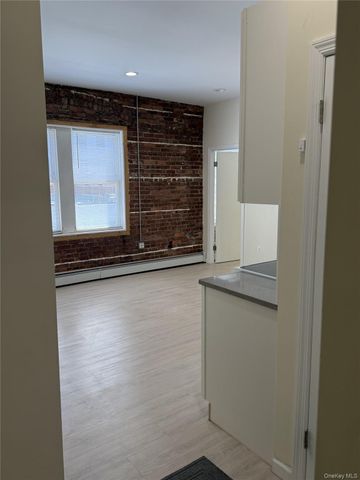 127 Mineola Boulevard 1, Mineola, NY 11501