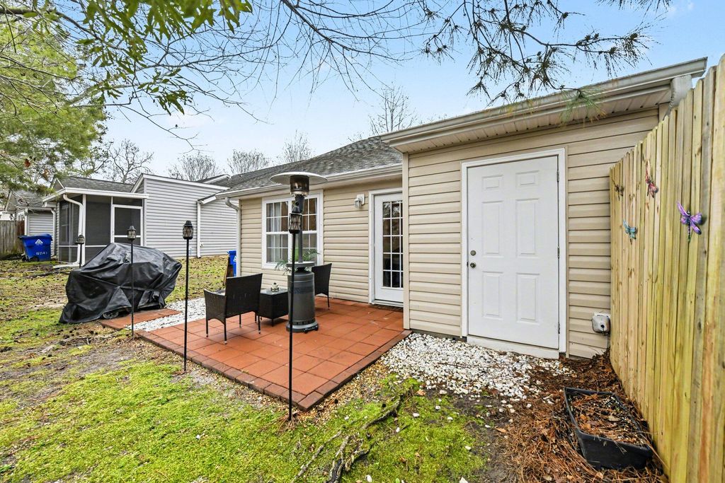 Image 24 of property listing at 8045 Vermont Road, North Charleston, SC 29418