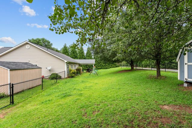 103 Farms Bridge Road, Inman, SC 29349