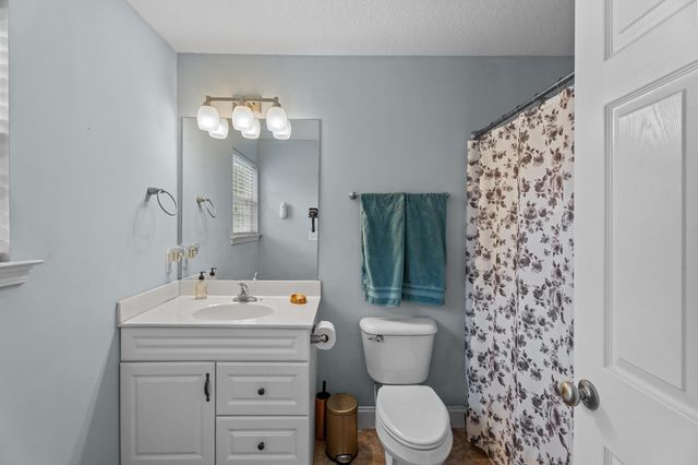 103 Farms Bridge Road, Inman, SC 29349
