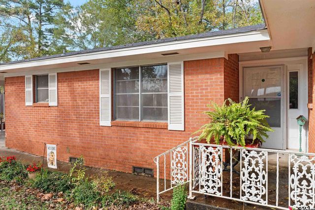 387 Hill Ave, Rusk, TX 75785