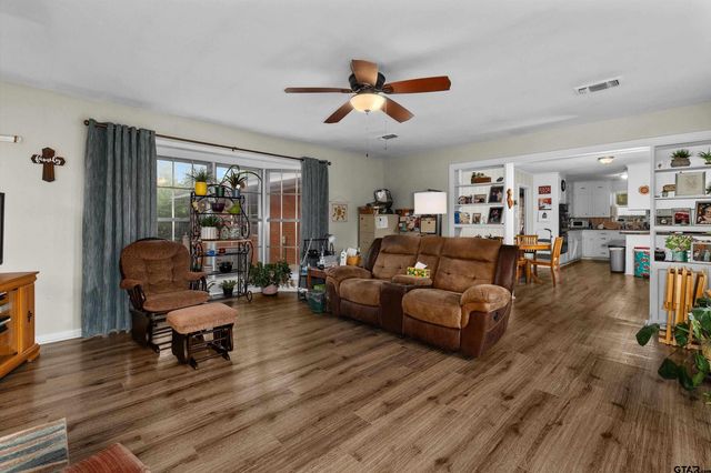 387 Hill Ave, Rusk, TX 75785