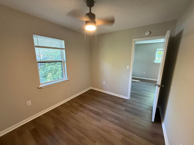 213 N ANN ST 6, Columbia, MO 65201