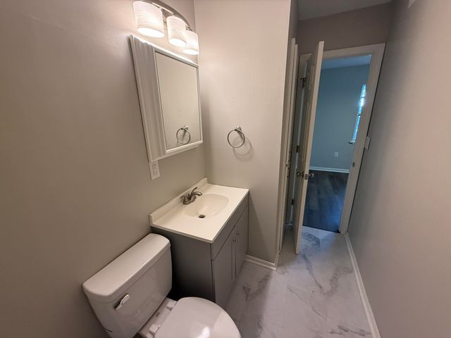 213 N ANN ST 6, Columbia, MO 65201