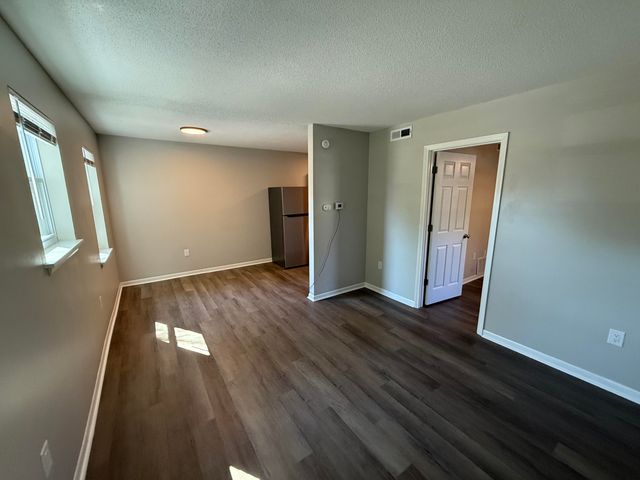 213 N ANN ST 6, Columbia, MO 65201